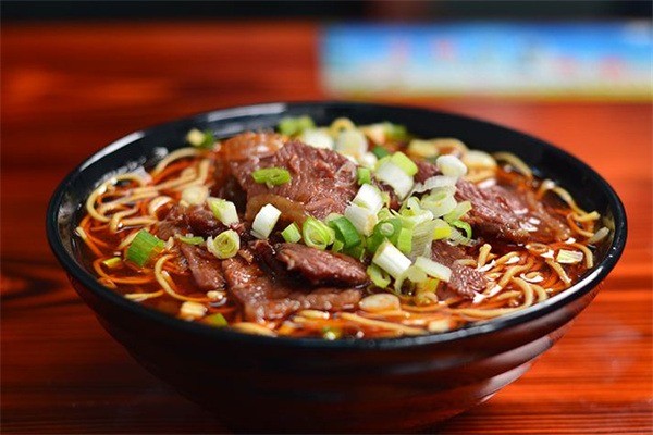傳奇牛肉面加盟