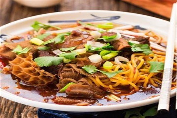 襄王府牛雜面加盟