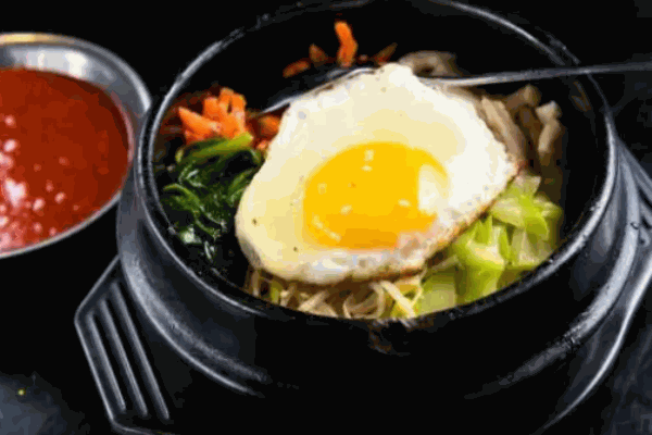 又臣石鍋拌飯加盟