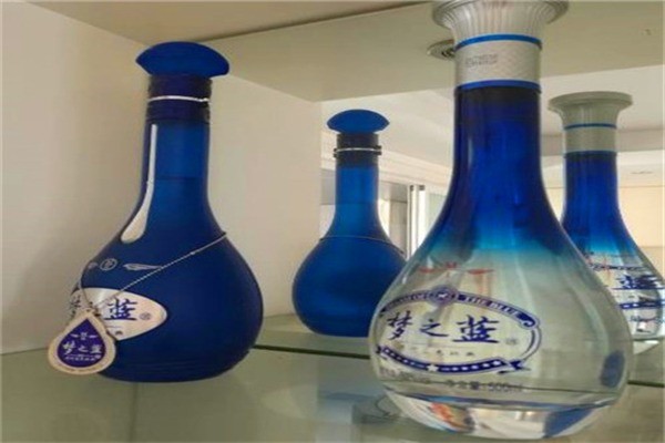 夢(mèng)之藍(lán)酒加盟