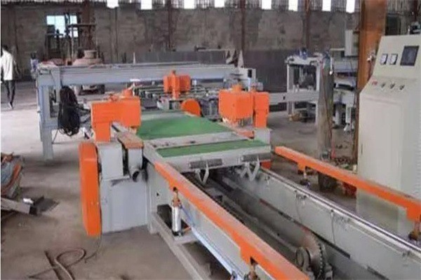 鑫萬達(dá)機(jī)械加盟