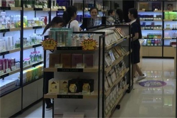 話梅美妝店加盟