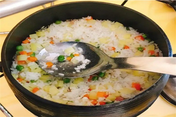 鼎罐飯加盟