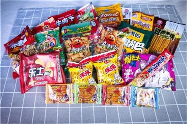 吃貨天下零食加盟