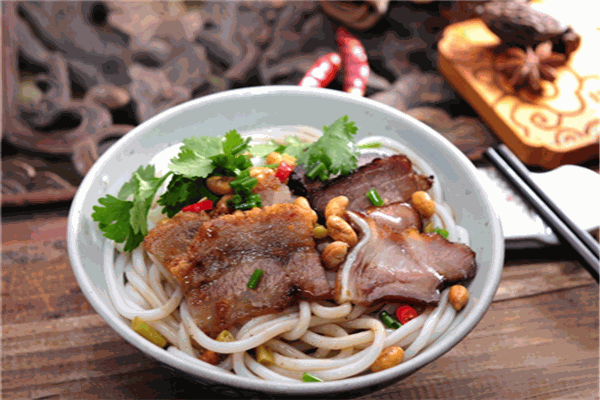南蠻里過(guò)橋米線(xiàn)加盟