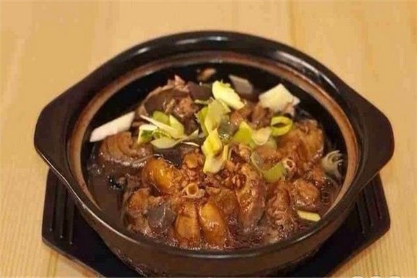 許記黃燜雞米飯加盟