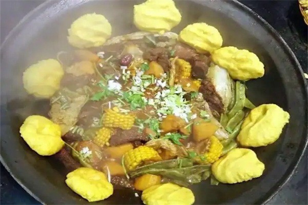 緣福鄉(xiāng)村鐵鍋燉加盟
