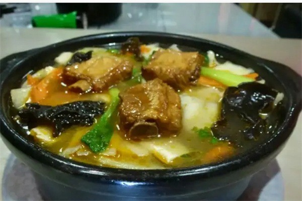 一品砂鍋加盟