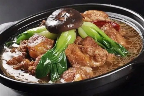 那年那味兒小砂鍋加盟
