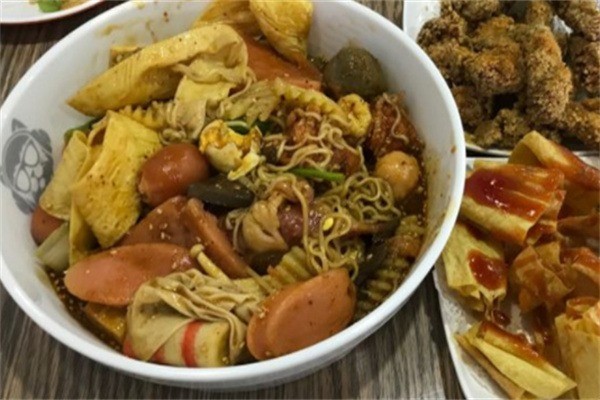 無(wú)憂麻辣拌加盟