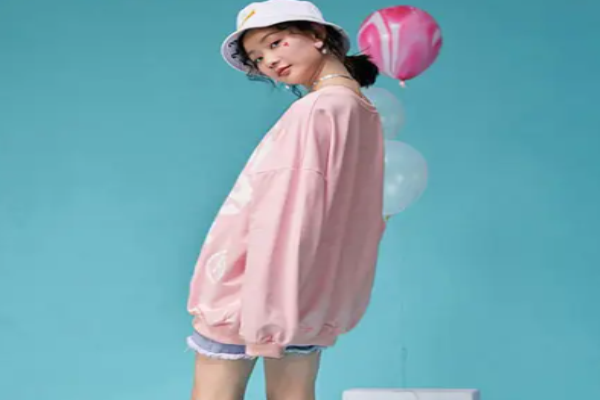 樂(lè)瓣女裝加盟
