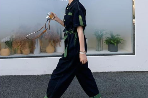 帥領(lǐng)女裝加盟