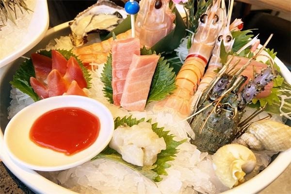 上宴海鮮自助加盟
