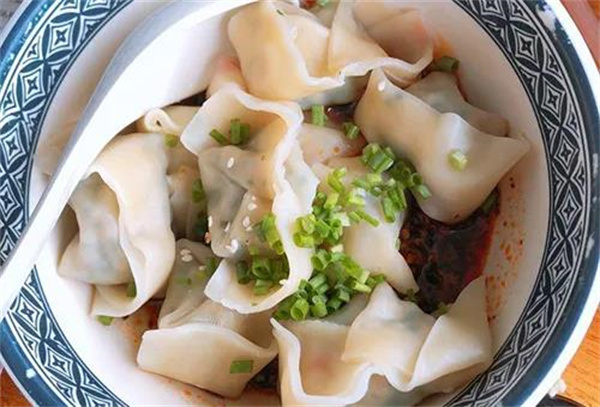 滿飽餛飩