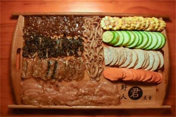 野人君美食音樂烤吧加盟