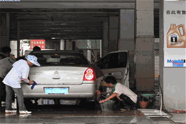 手拉手汽車(chē)服務(wù)連鎖加盟
