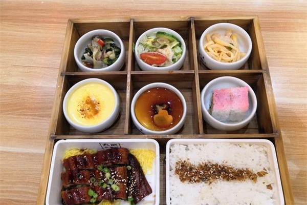 味品日式快餐加盟