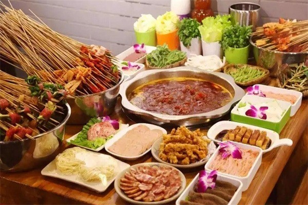 蜀巴一串串香加盟