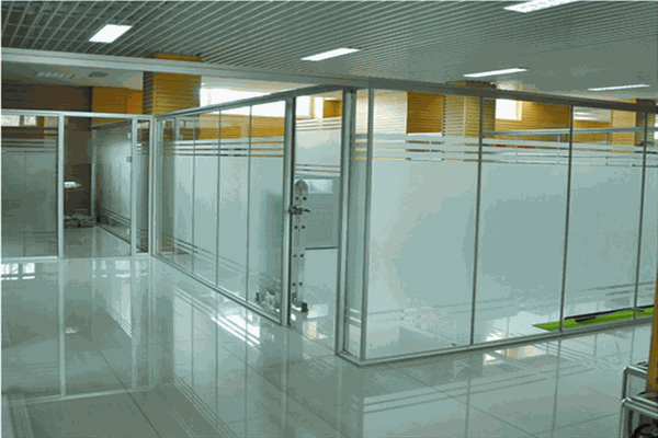 領(lǐng)航建筑玻璃貼膜加盟