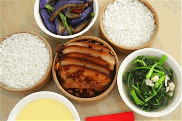 名揚(yáng)蒸菜館加盟