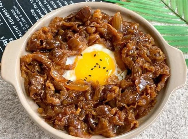 食一鍋肥牛飯