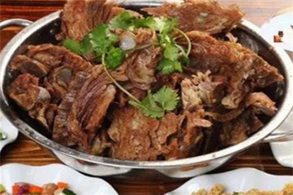 雞嫁魚(yú)大盆骨加盟