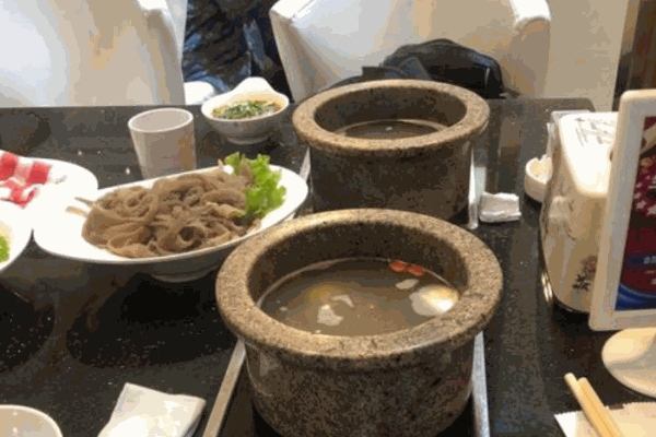 石頭老火鍋