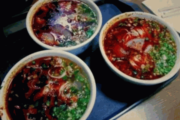 花不二大碗牛肉面
