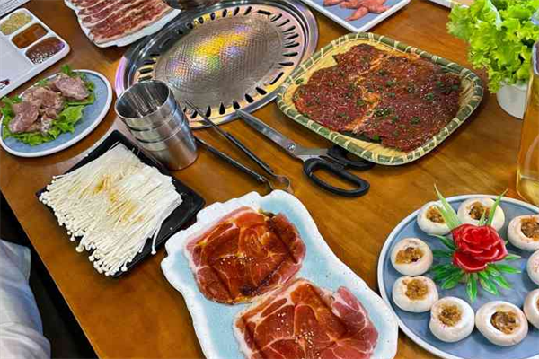 牛識(shí)客原味碳火烤肉加盟