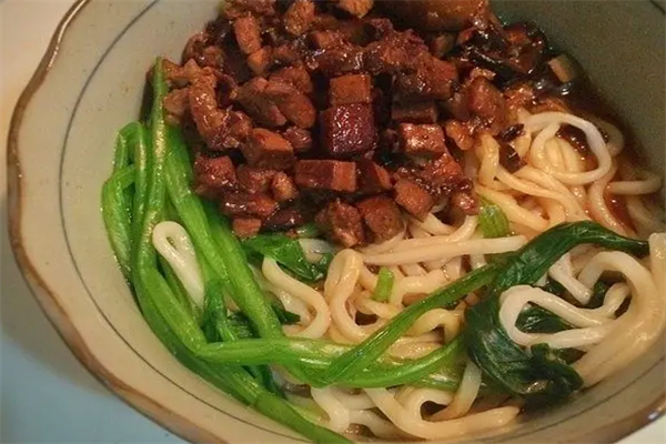 楊登金人氣鹵肉面加盟