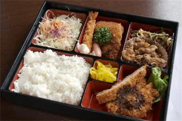 飛雞俠便當(dāng)加盟