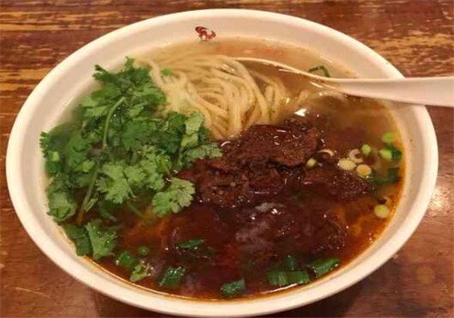 春天牛肉面館加盟