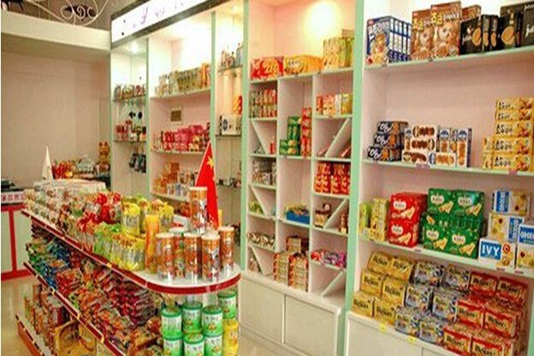 校友零食折扣店加盟