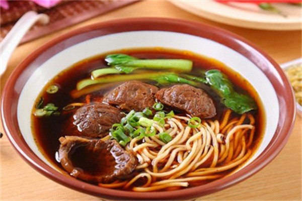 老刁牛肉面加盟