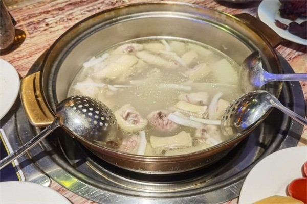 陶君園四季椰子雞加盟