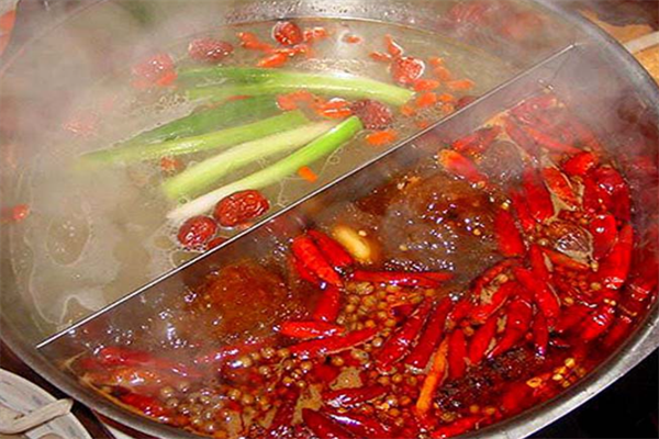章魚(yú)哥火鍋定制外賣(mài)加盟