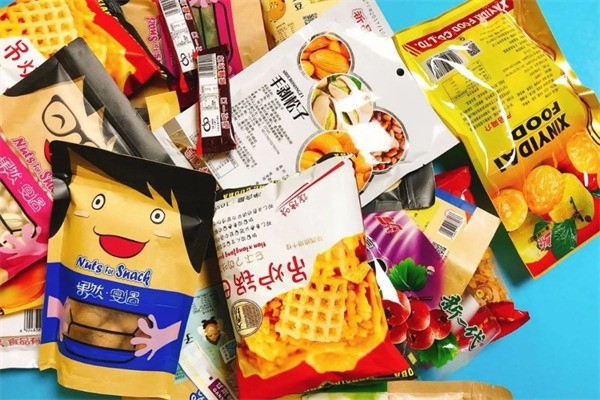 有趣點(diǎn)零食加盟