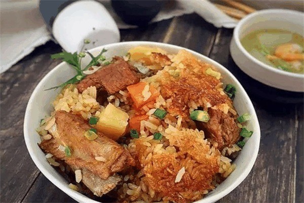 煲香婆煲仔飯加盟