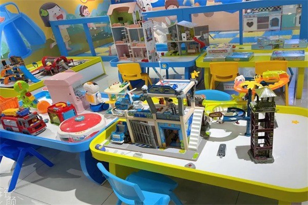 皇家迪智尼玩具店加盟