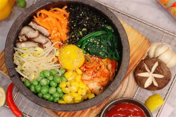 喜達石鍋拌飯加盟