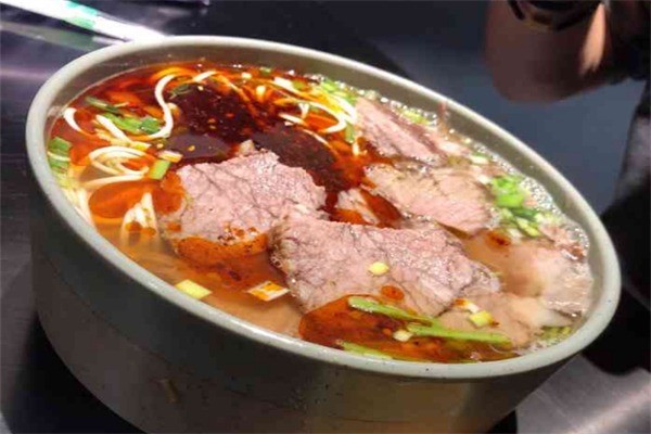 臻老板牛肉面加盟
