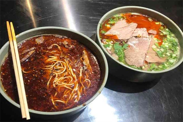 臻老板牛肉面加盟