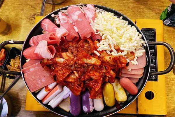 元祖奶奶本家韓國(guó)料理加盟
