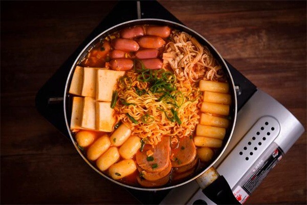 一香一甜韓國年糕火鍋加盟
