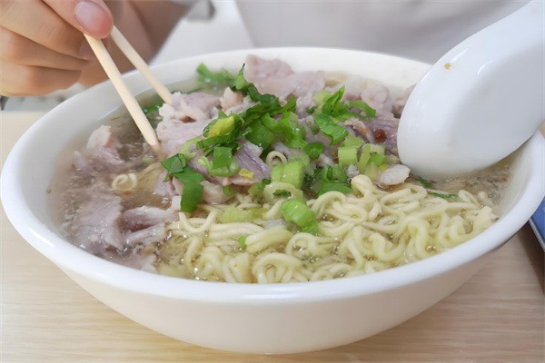 回味鮮潮味湯粉世家加盟