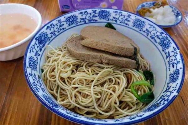 順意老鹵面加盟