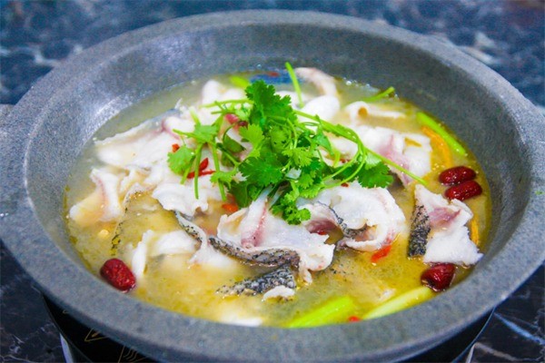 漁珺石鍋魚加盟