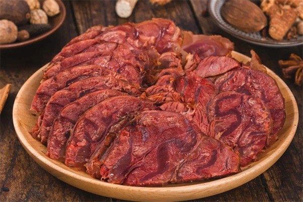嚼味黃牛肉熟食加盟