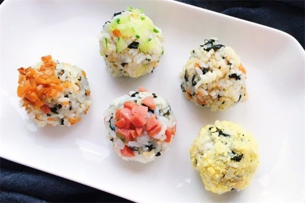麟稀七彩飯團(tuán)加盟