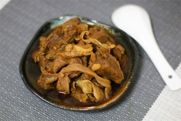 沛牛燉肉加盟